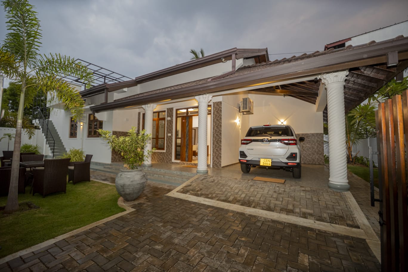 Villa Rooms